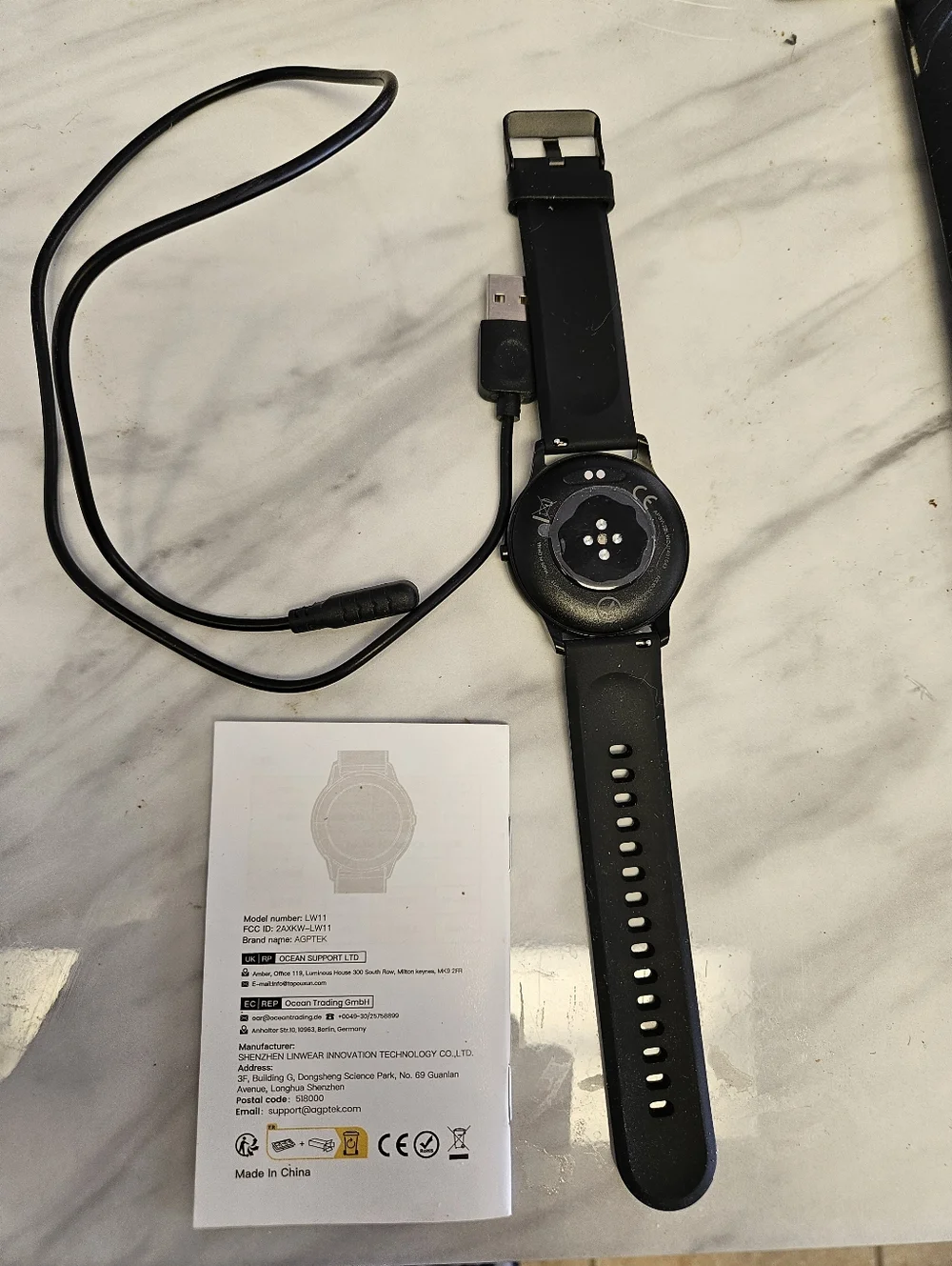 Agptek Smmart Watch- Model lw11 - Fitness Tracker with USB Charger